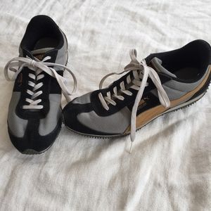 PUMA Women's Speeder Mesh II Sneaker